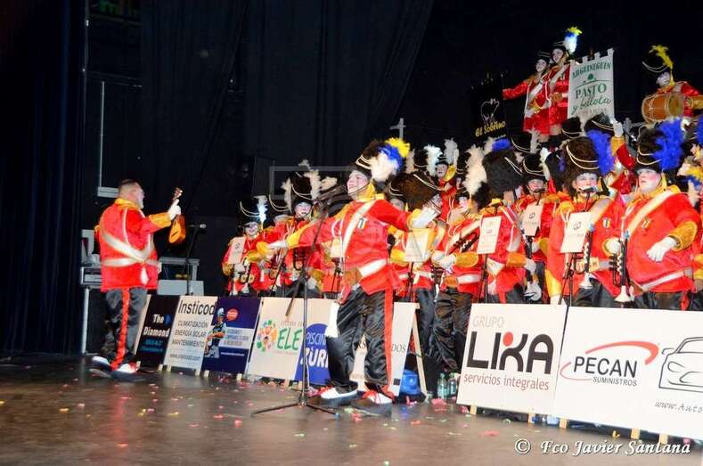 Imagen del acto de presentación de la murga teldense, este sábado en el Teatro Víctor Jara de Vecindario (Foto Francisco Javier Santana)